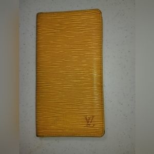 Authentic Louis Vuitton Purple and Yellow EPI Wallet